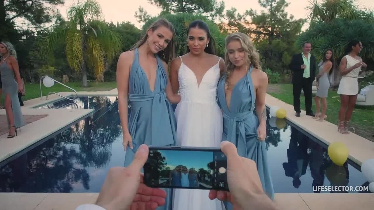 Lifeselector – Alexis Crystal, Alexa Flexy and Milan Cheek