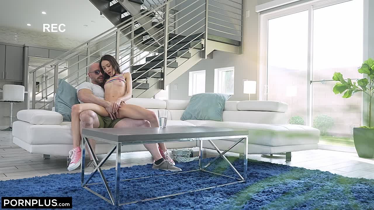 PornPlus – Mia River