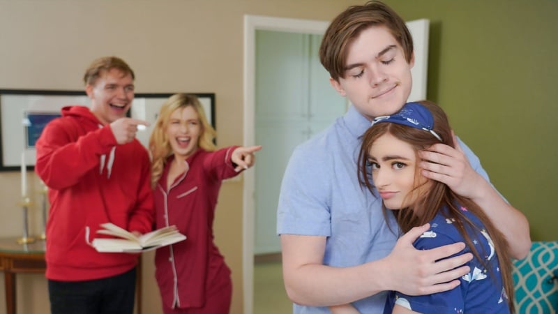 Sis Swap – Reese Robbins, Minxx Marley