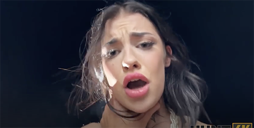 Hunt4K – Chloe Heart best xxx tube