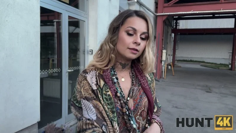 Hunt4K – Vanessa Leone red lights wild rides